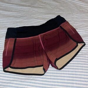 Lululemon Women's Gradient Shorts